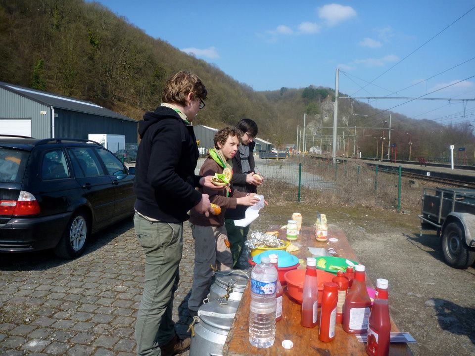 Sint-Martinus den XIIde - Paasdropping 2013